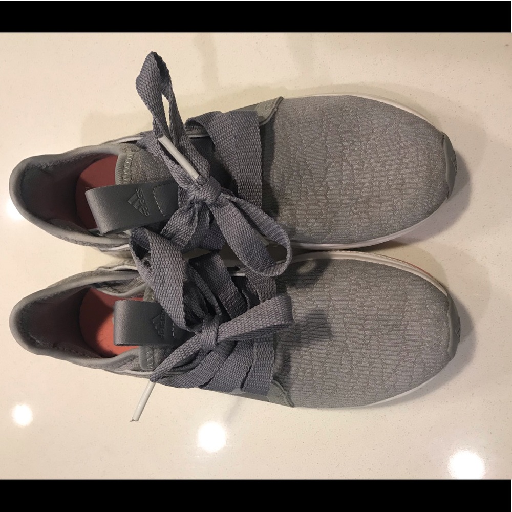 Adidas ‘Bounce edge lux’ running shoe